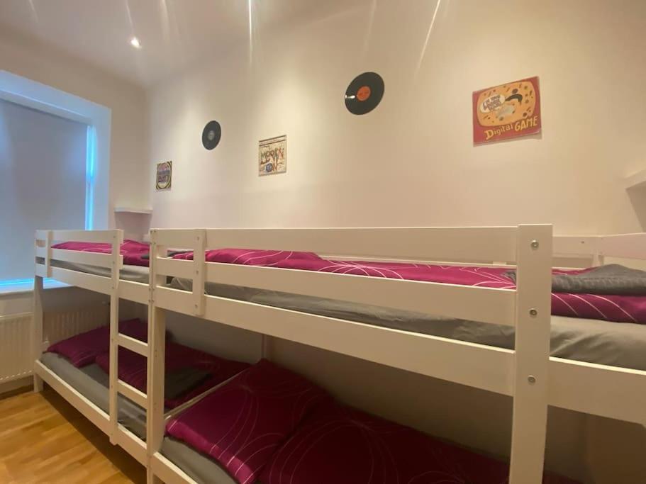 Апартаменты Cozy Appartm With + Airport/City Center Connection Вена Экстерьер фото